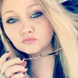 Meet your Posher, Tori